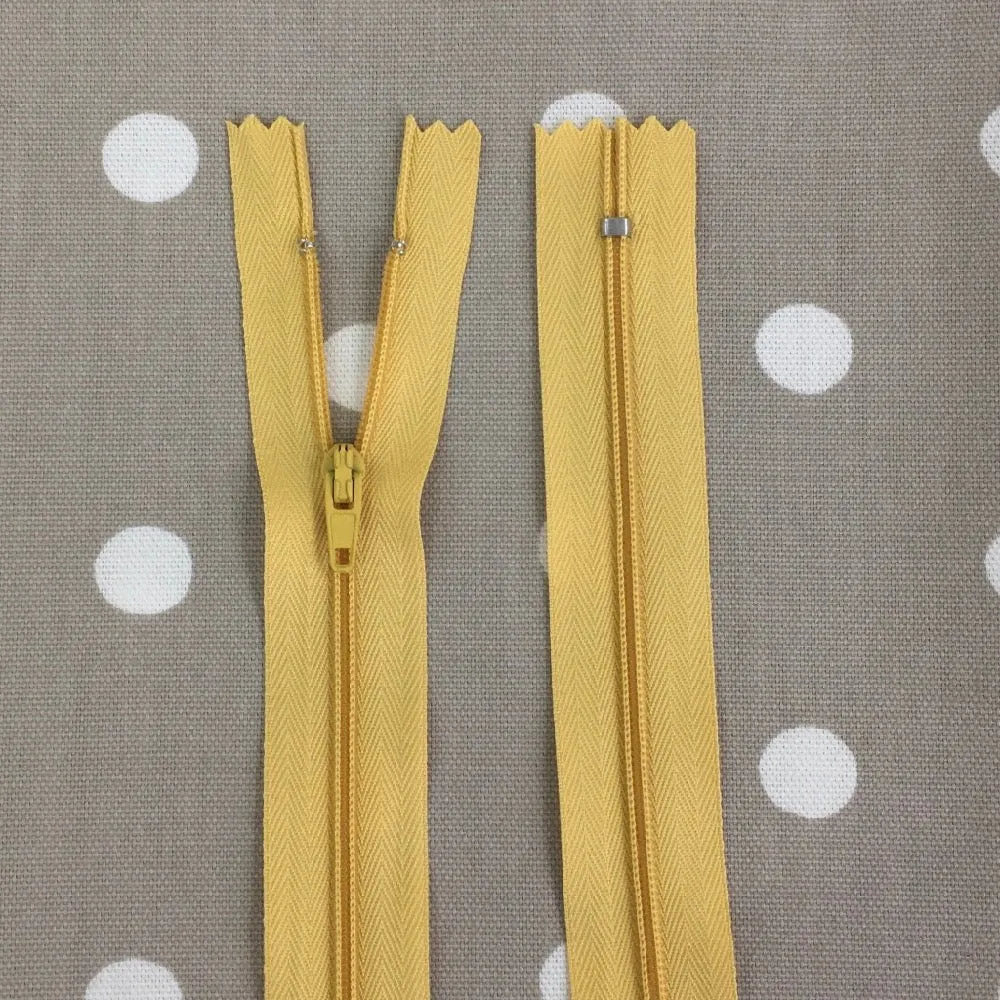 18" / 46cm Closed End Zip