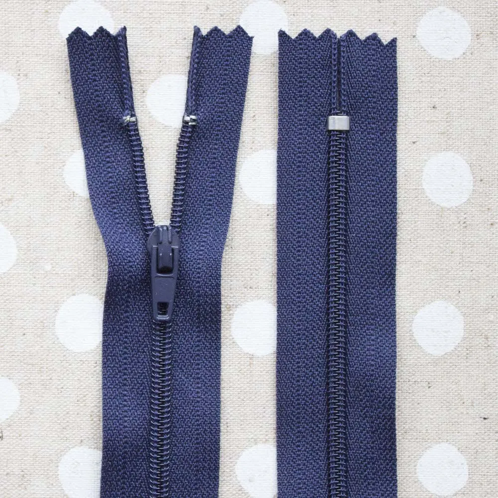 18" / 46cm Closed End Zip