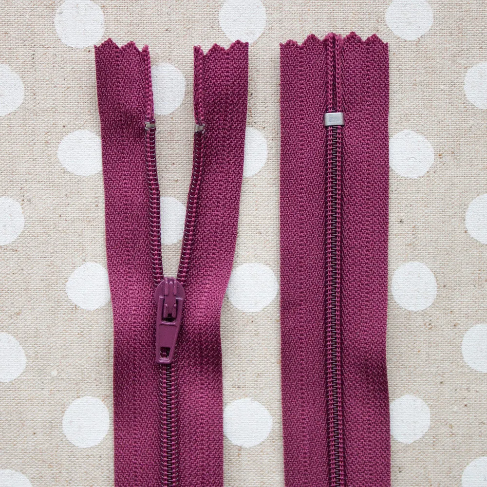 18" / 46cm Closed End Zip