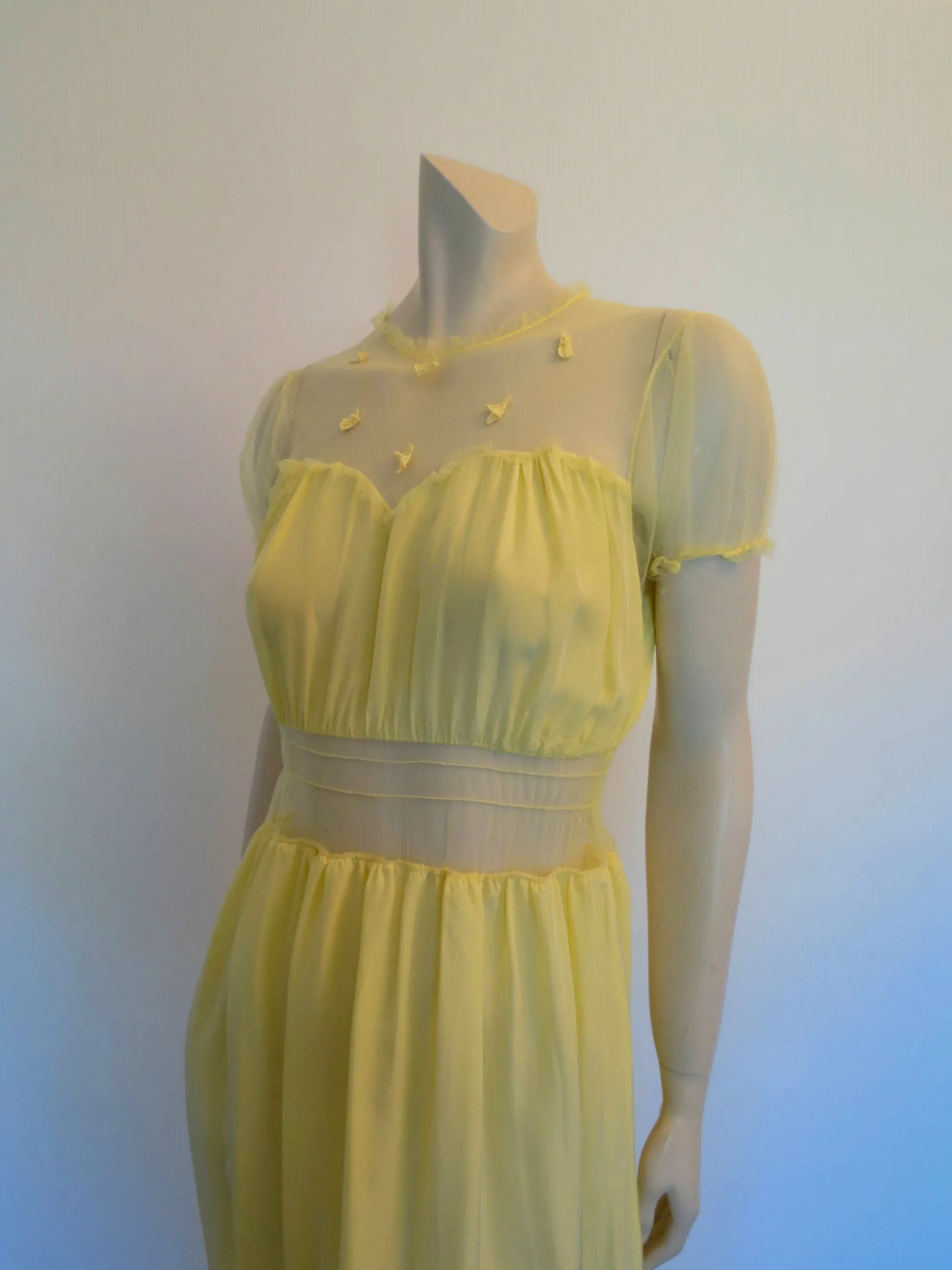 1940s Yellow Nightgown With Gauze Yoke - Bust 91 cm