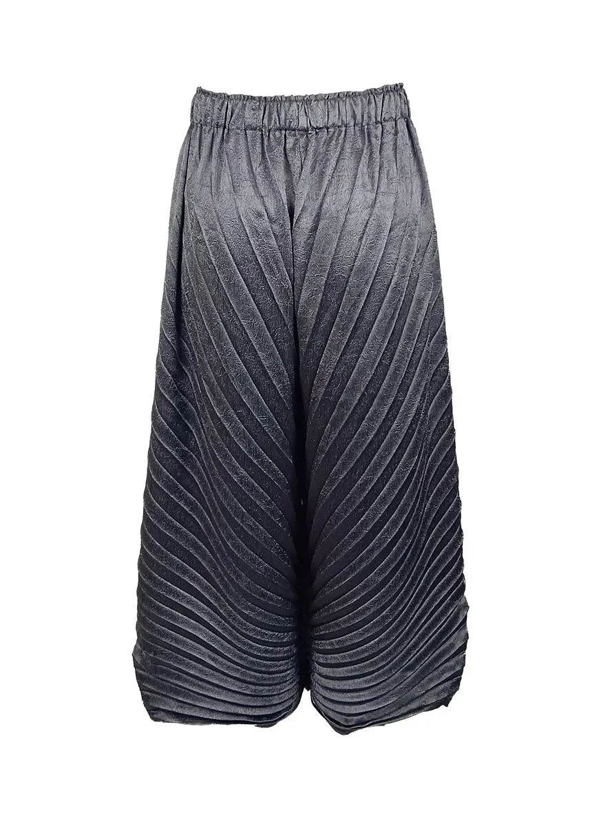 9240003 Irregular Pleated Pants *Last Piece